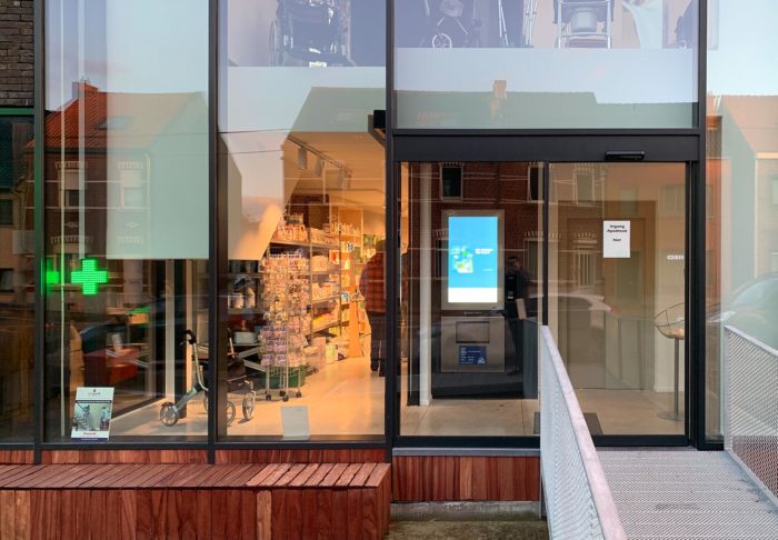 Apotheek Kinget met muurautomaat