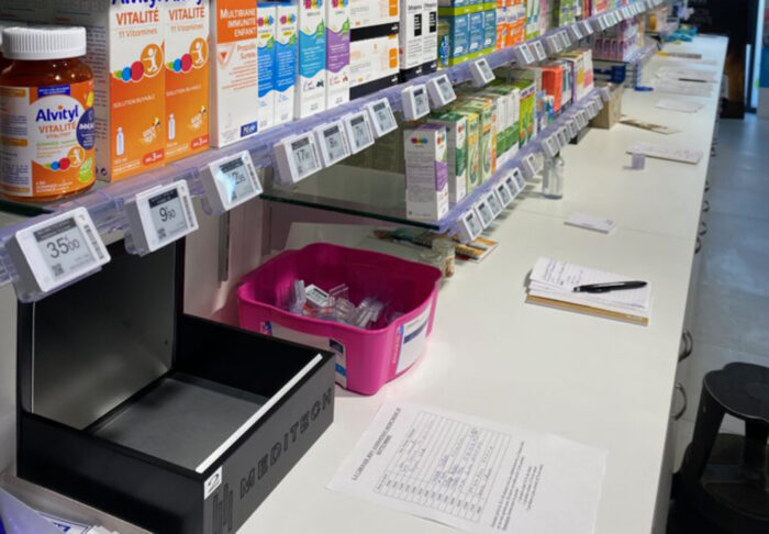 exit on counter for medecins